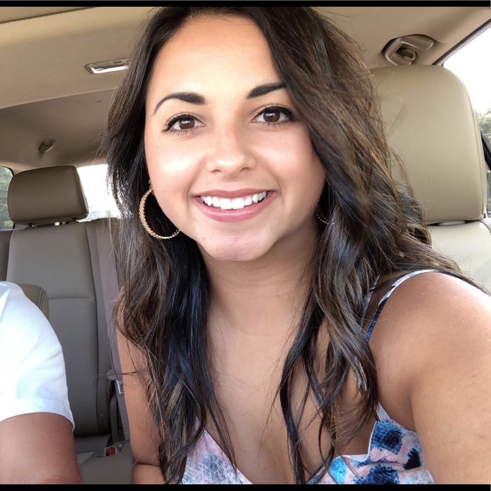 Meet your Posher, Kayley